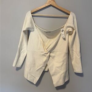 Abercrombie off the shoulder twisted top